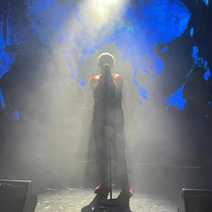 和尚吮女花蒂受不了了
